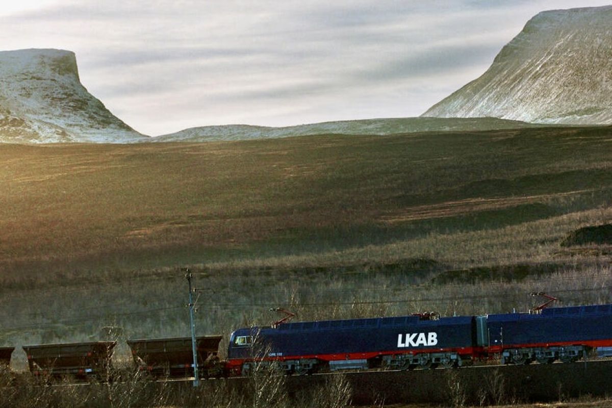 Sweden’s ore rail fleet gets long-term support