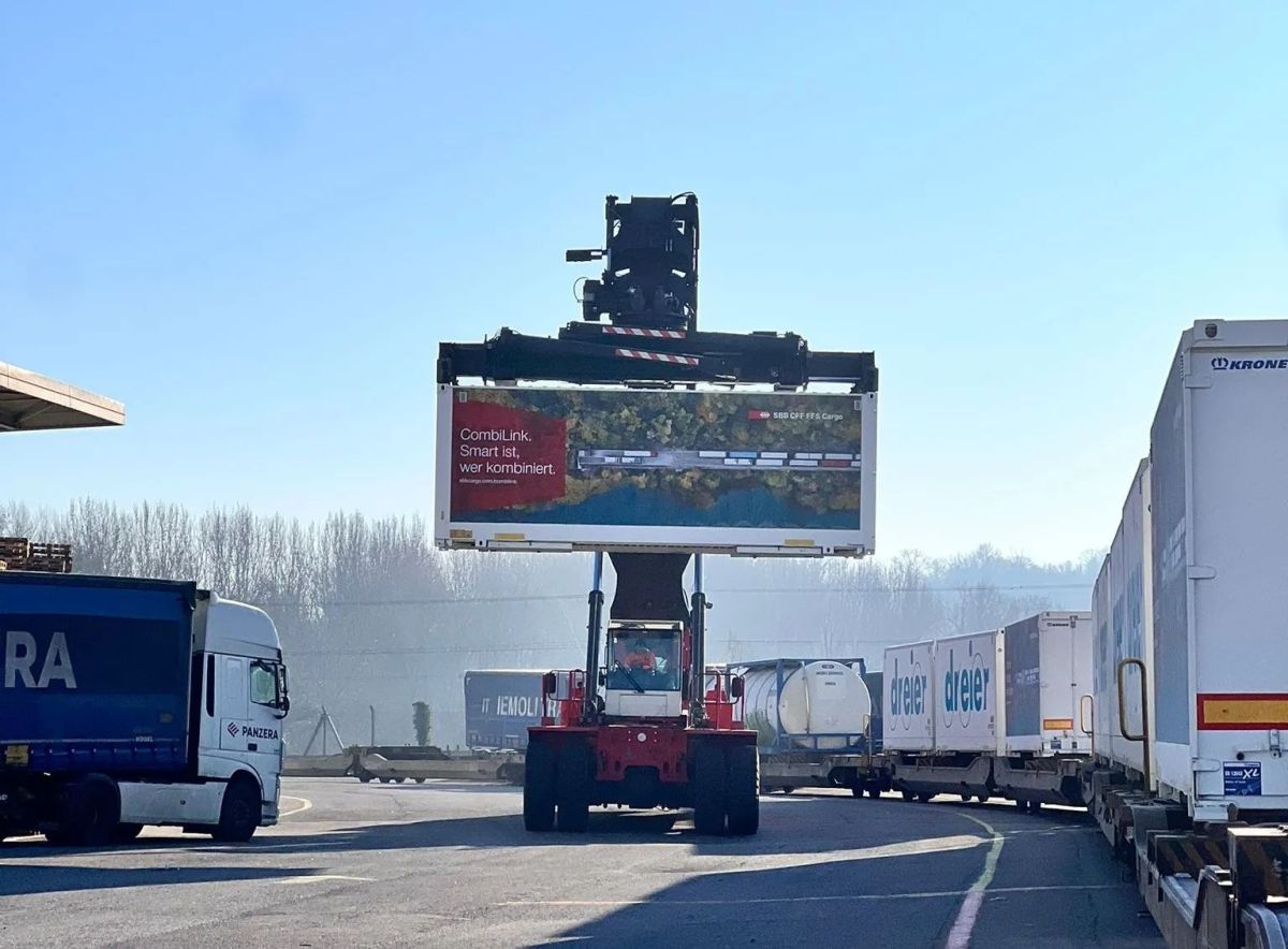 SBB Cargo lancia il servizio navetta CombiLink Dietikon–Stabio con quattro corse giornaliere di andata e ritorno