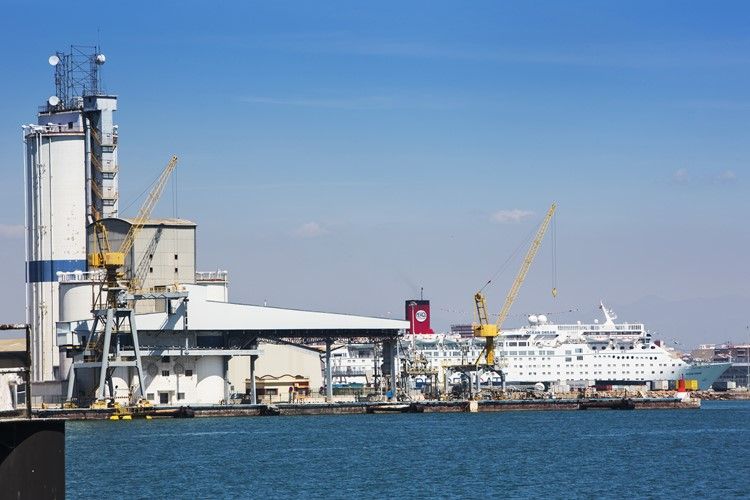 Madrid fordert "Schnelligkeit" beim Bau eines neuen Containerterminals im Hafen von Valencia