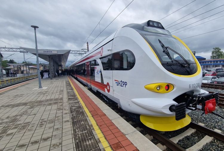 Končar dodává 21 elektrických multifunkčních jednotek do HŽP
