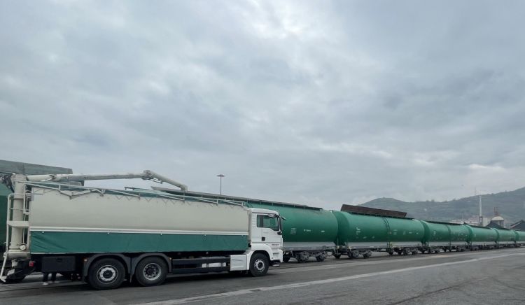SLP lancia il primo treno di grano dal porto di Bilbao all'Aragona