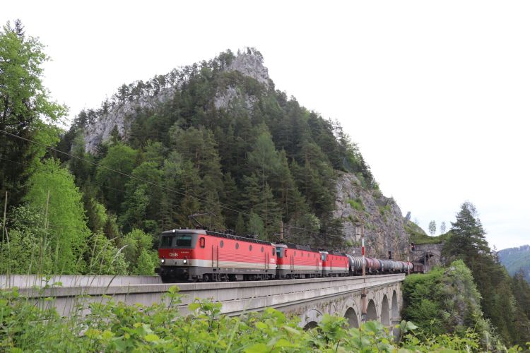 Ukraine and Austria join forces to boost intermodal railway connectivity