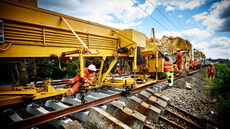 Banedanmark Skjern-Holstebro hattını bataryalı tren operasyonları için yeniden inşa ediyor
