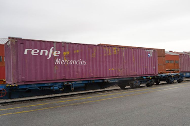 Renfe se alía con empresas alemanas para gestionar la terminal de mercancías de La Llagosta