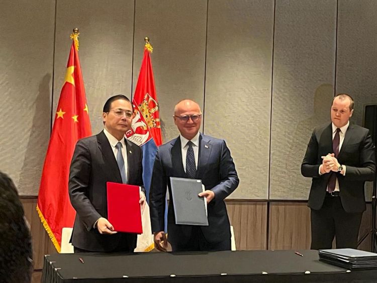 Cinque treni CRRC per la nuova linea Serbia-Ungheria