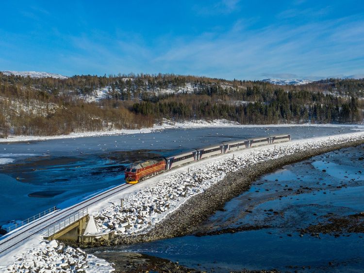 Norske Tog seeks temporary locomotive solution for the Nordland line