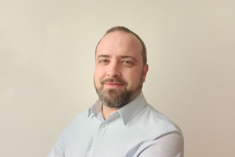 OLTIS csoport K-modul: Egy interfész, minden sín