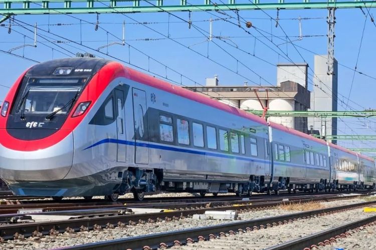 Zahájení dynamických zkoušek nových bimodálních jednotek CRRC pro chilskou společnost EFE
