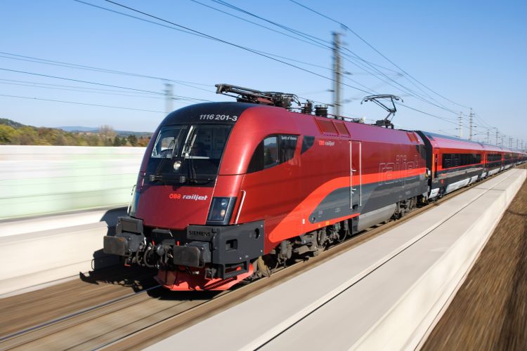 Rakousko: vlaková doprava bude obnovena v úterý, včetně nákladní dopravy