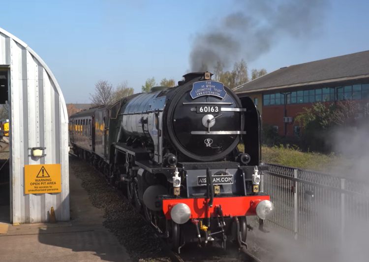 Buharlı lokomotifte ETCS: Hitachi Rail Tornado'yu Birleşik Krallık'ta test ediyor