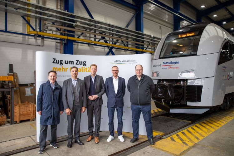 Trans Regio presenta il primo veicolo ammodernato per la MittelrheinBahn noleggiato da Alpha Trains