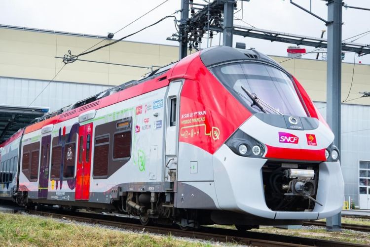 Trimodaler TER-Hybridzug erfolgreich in Südfrankreich getestet