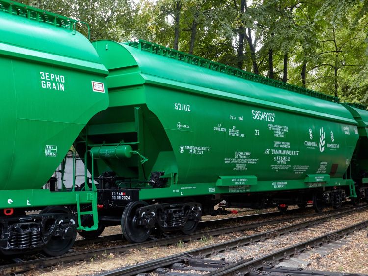 Continental Farmers Group prende in consegna 50 delle 250 tramogge per cereali ordinate