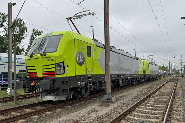 Rheincargo aggiunge altre due locomotive Vectron di Alpha Trains