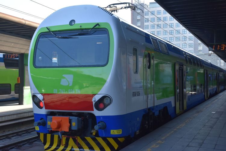 FNM e Trenord revisionano i treni ad alta capacità della Lombardia