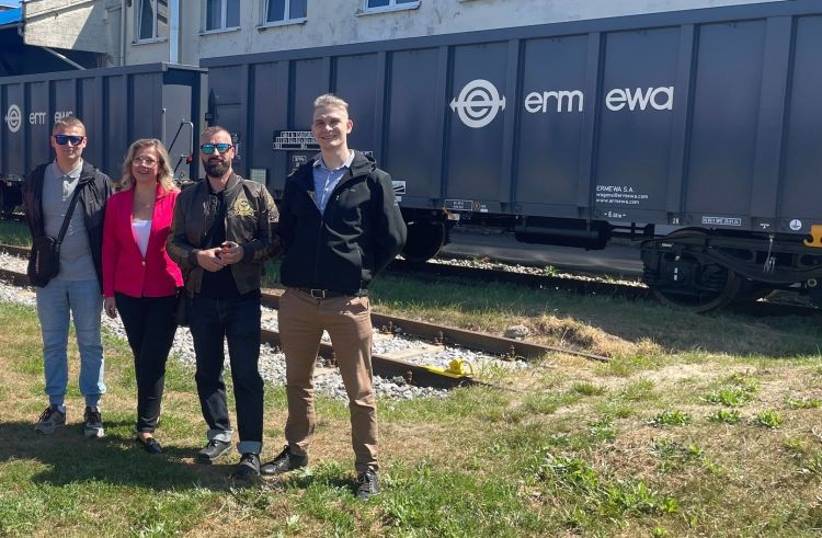 Ermewa dostarcza pierwszą partię 256 wagonów Eamnos do JAXAN