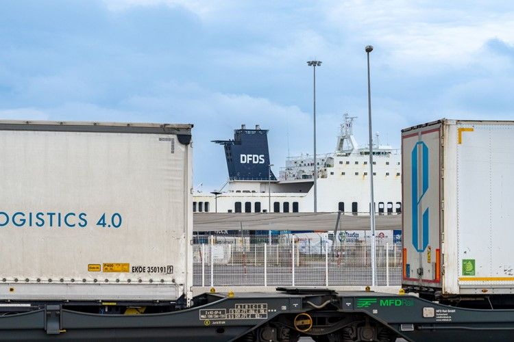 La danese DFDS acquisisce l'operatore ferroviario primeRail