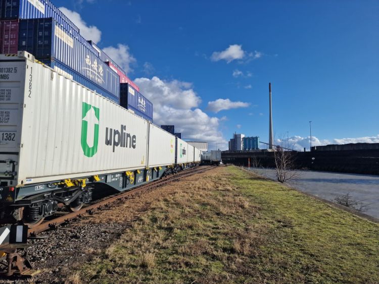 Duisburg Becomes a Hub for Ukrainian Grain Transport