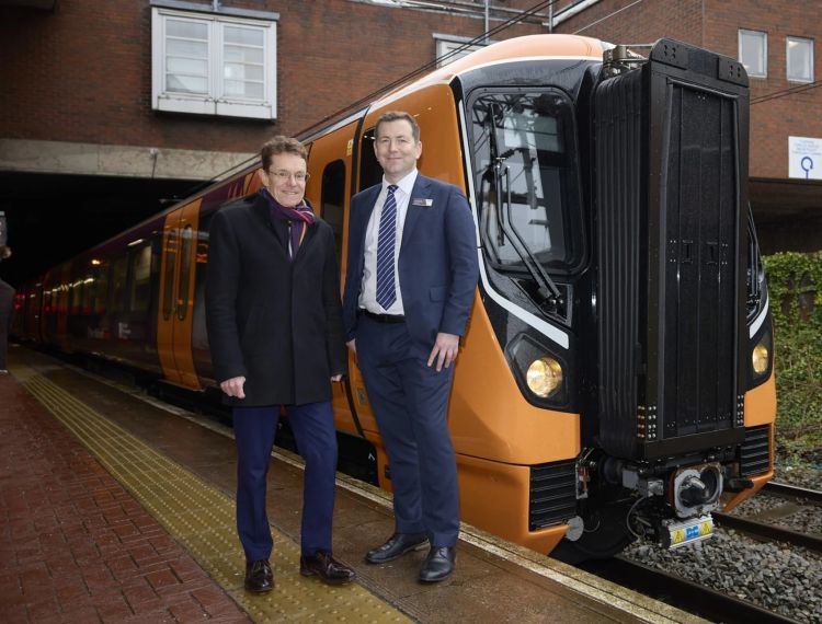 La West Midlands Railway introduce in servizio la Classe 730