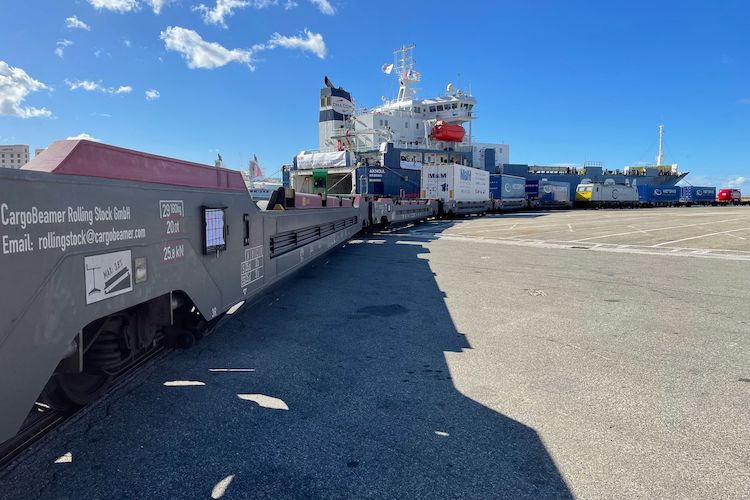 CargoBeamer operates the first intermodal train between Marseille and Calais
