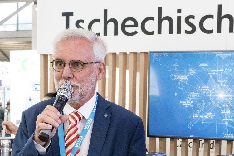 Jefe de la Asociación Checa de Logística: La dependencia de China no puede resolverse a toda prisa