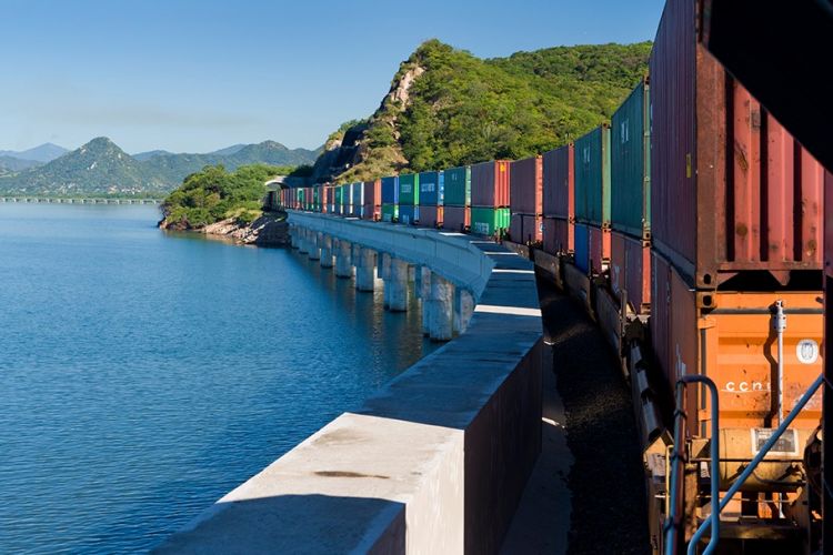 Cards are changing in the Canada/Chicago – Mexico intermodal services