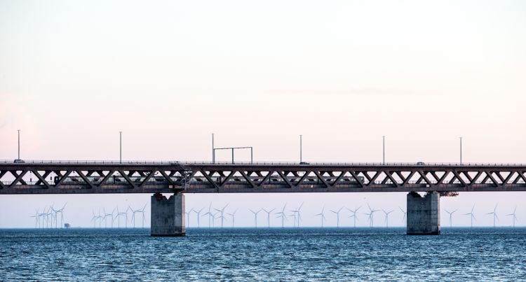 Most přes Öresund se dožívá 25 let, dopravní překážky se přesouvají do Švédska