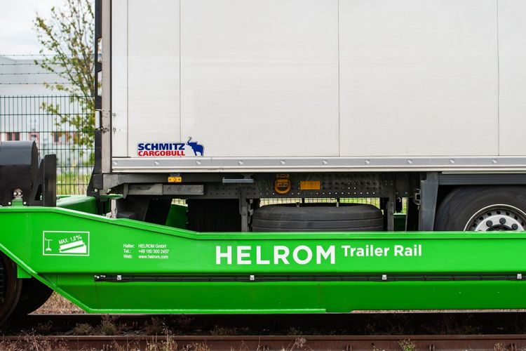 Německo: 15 milionů eur na nakládku přívěsů bez jeřábu bez terminálů