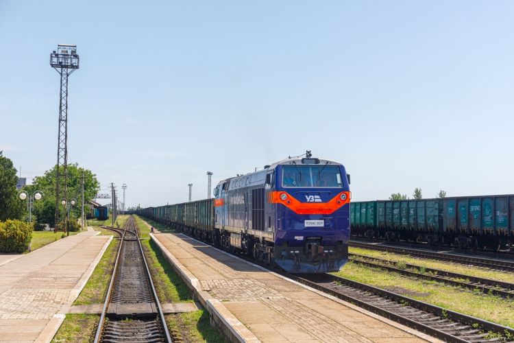 UZ meldet 28%igen Anstieg des Frachtvolumens im ersten Halbjahr 2024 und erhält Eisenbahnverkehrslizenz in Polen