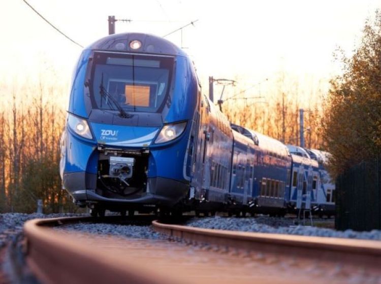 Na francouzský trh vstupuje nová železniční společnost: Transdev Rail Sud Inter- Métropoles bude provozovat trasu Marseille-Toulon-Nice.